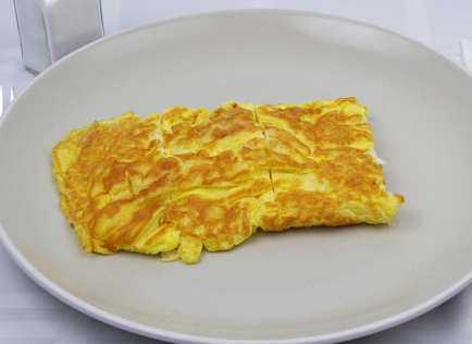 PLAIN THREE EGG OMELETTE 